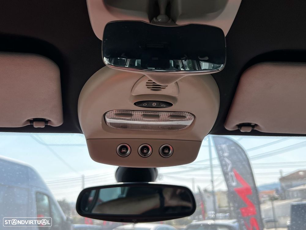 Citroën C8 2.2 HDi 16V Exclusive - 11