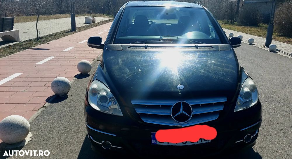 Mercedes-Benz B 180 - 1