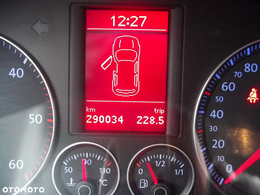 Volkswagen Golf 2.0 TDI DPF Comfortline - 8