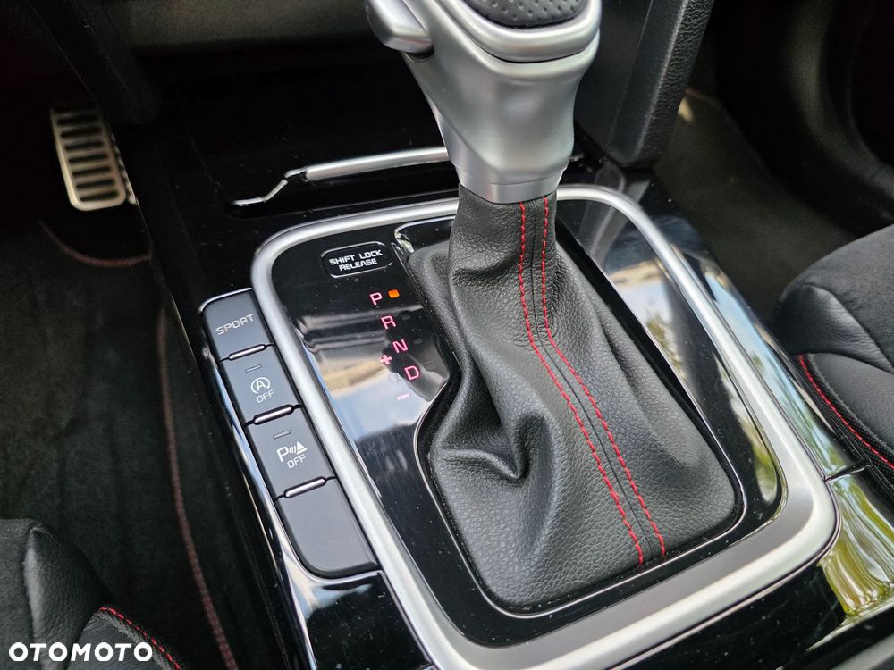 Kia ProCeed - 16