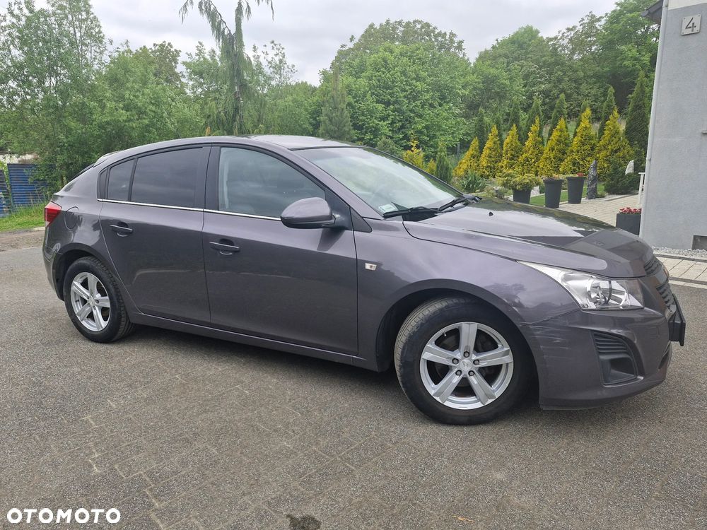 Chevrolet Cruze 1.6 LT+ - 6
