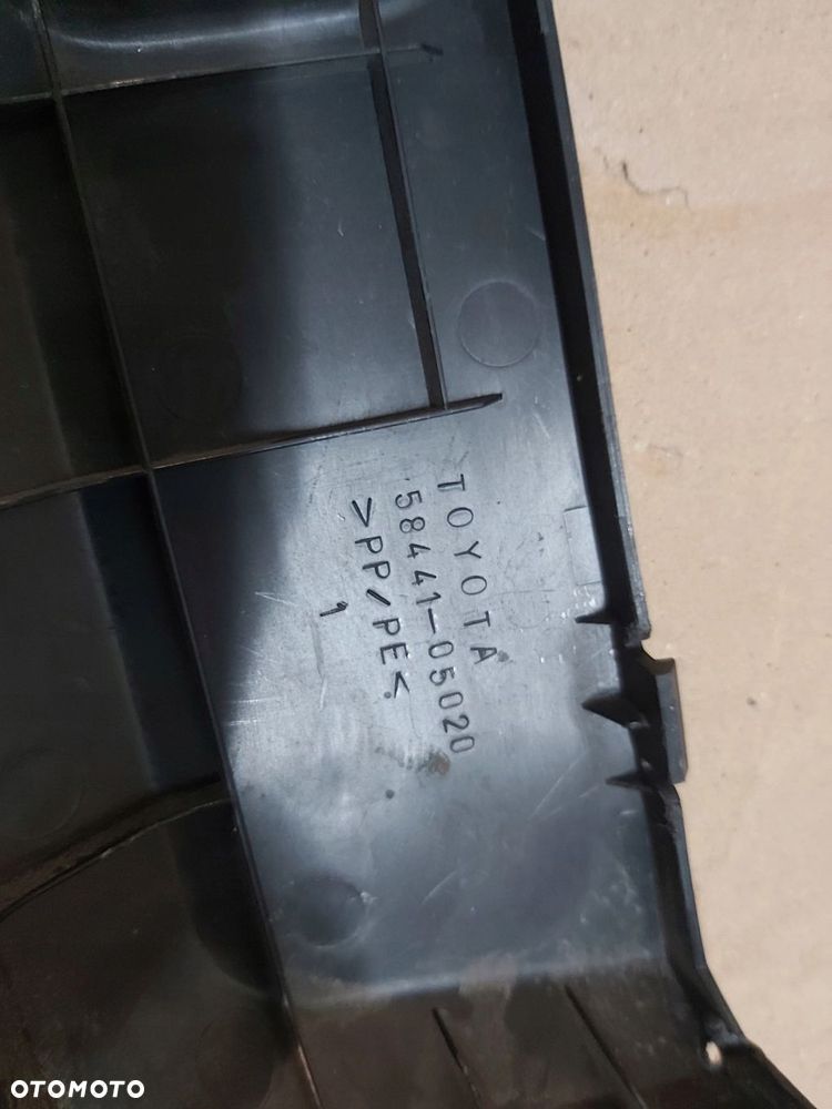 TOYOTA AVENSIS T25 osłona akumulatora pasa górna - 4