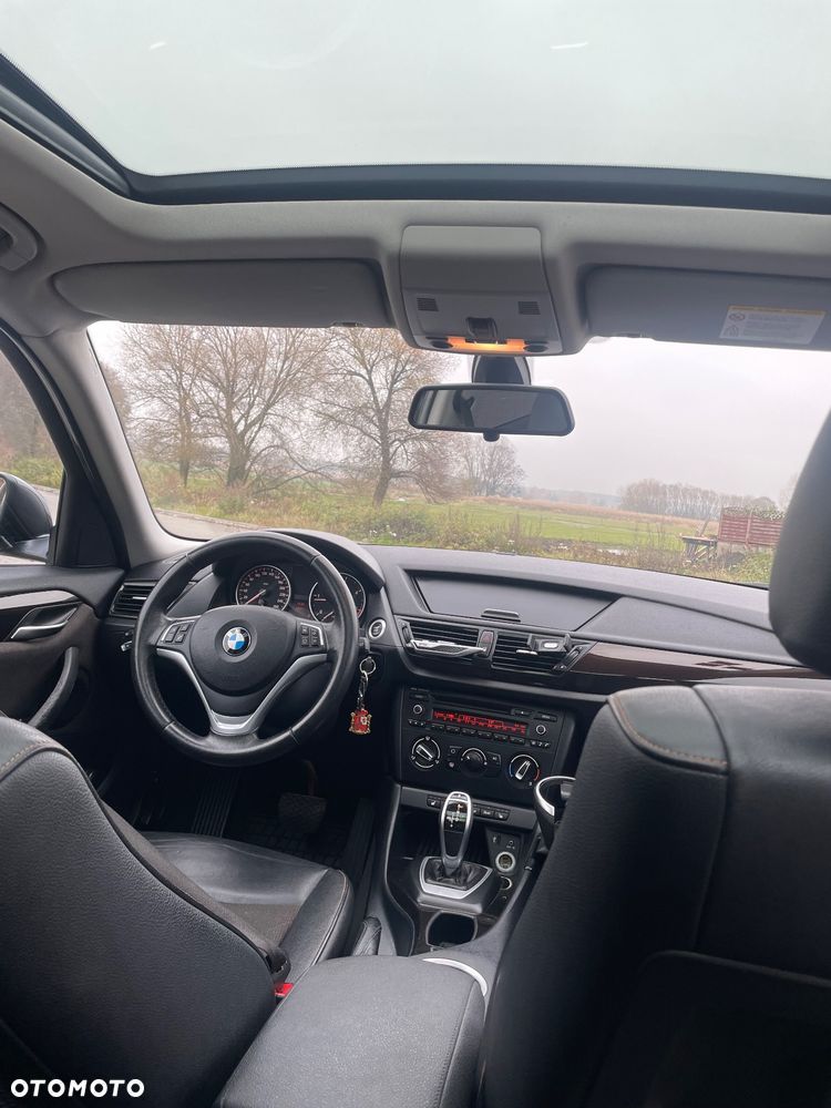 BMW X1 xDrive18d - 12