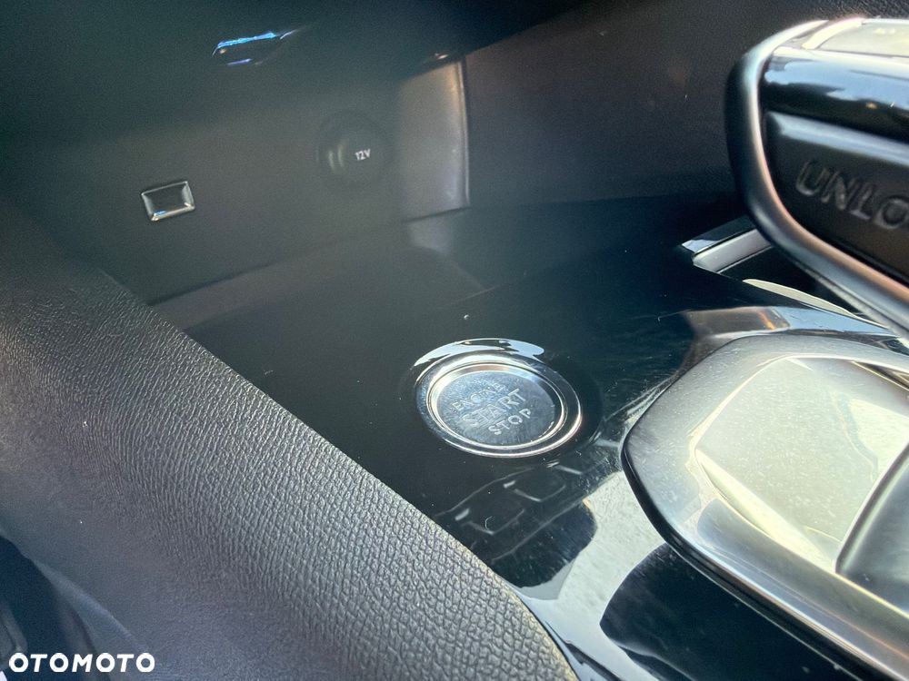 Peugeot 3008 1.5 BlueHDi Allure Pack S&S EAT8 - 24