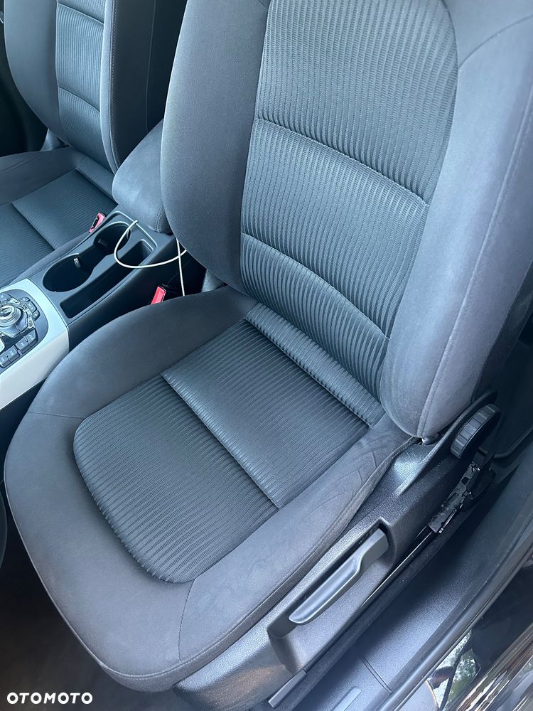 Audi A4 Avant 2.0 TDI S tronic - 14