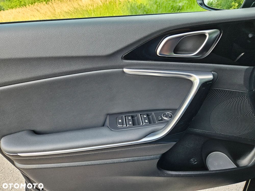 Kia Ceed 1.4 T-GDI OPF Platinum Edition - 19