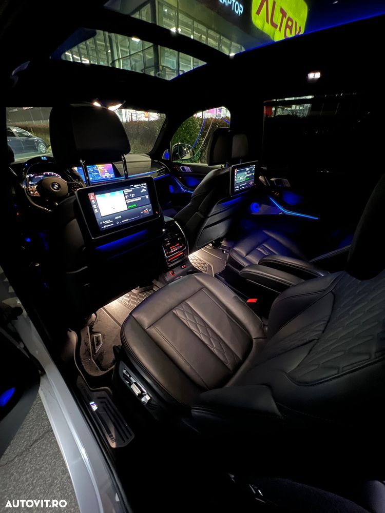 BMW X7 M50i - 15