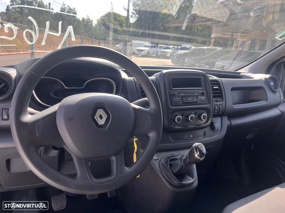Renault TRAFIC 2.0 146cv FIBRADA - 8