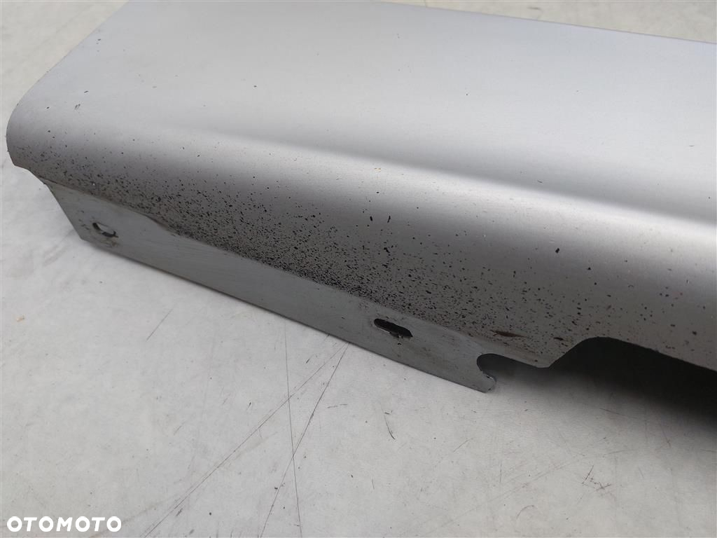 Listwy progowe zewnętrzne LEWA+PRAWA BMW Seria 1 E87 TITANSILBER 2004-2013 - 4