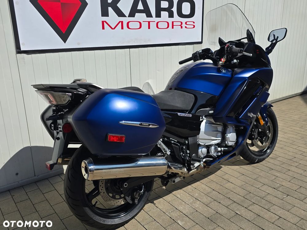Yamaha FJR - 3