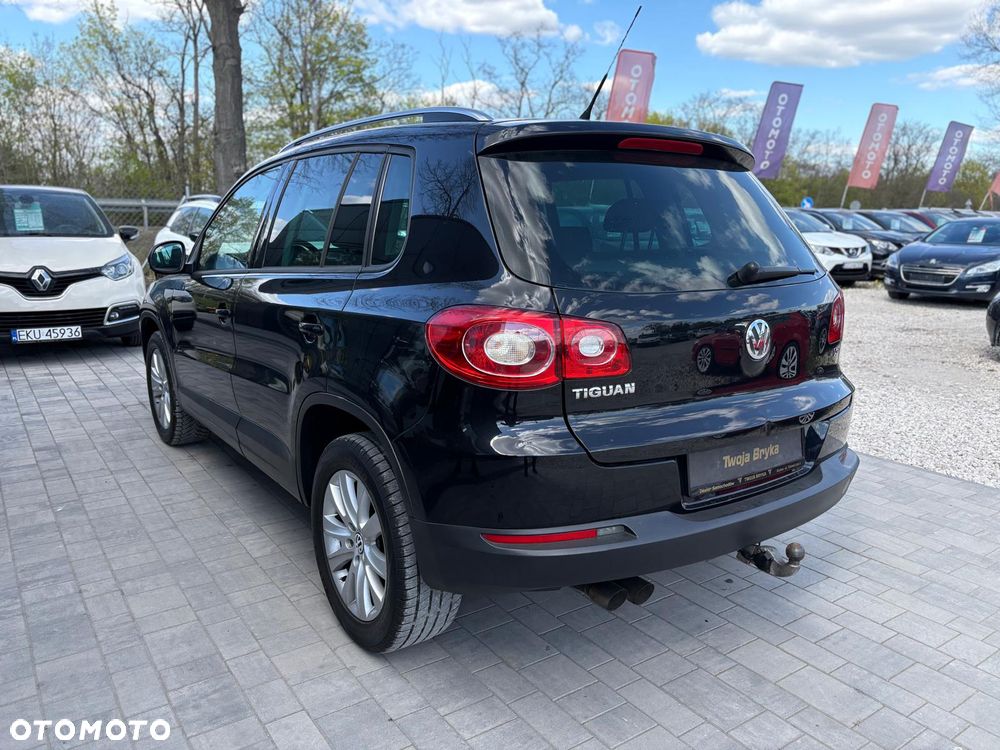 Volkswagen Tiguan - 5