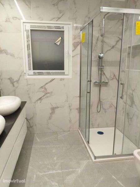 Moradia em construcao no centro de Marinhais - concluida Dez26 - Grande imagem: 5/12