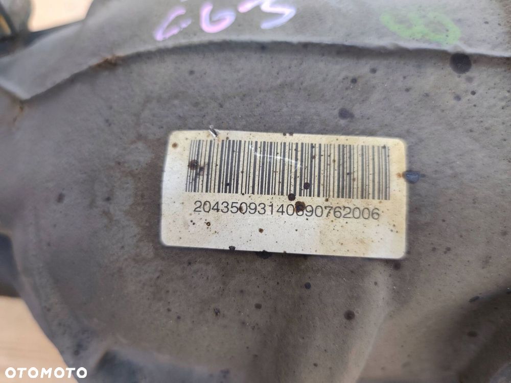 MERCEDES W204 C63 AMG TYLNY DYFER - 2