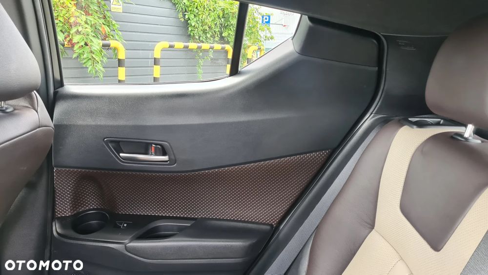 Toyota C-HR 1.2 T Premium - 33