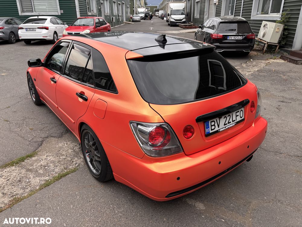 Lexus Seria IS 200 SportCross - 2