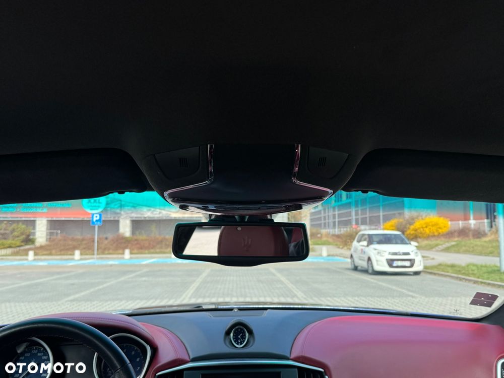 Maserati Ghibli - 13