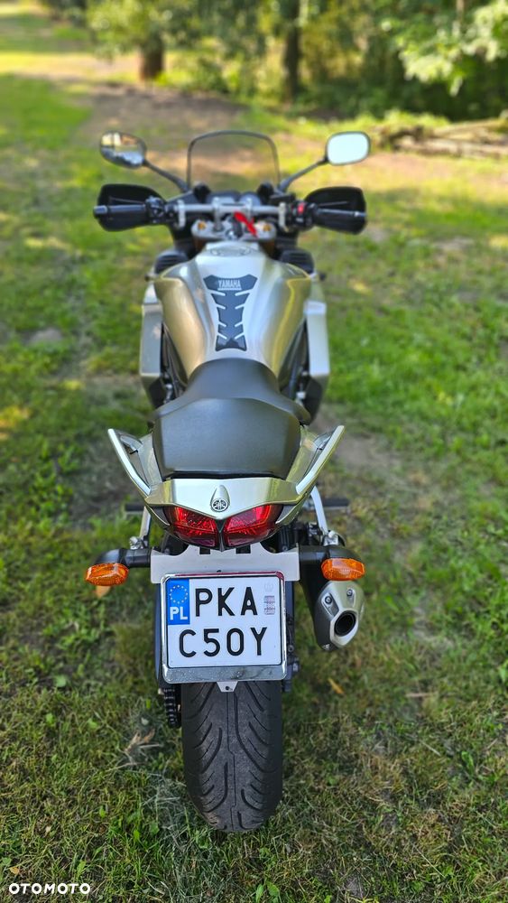 Yamaha FZ - 4