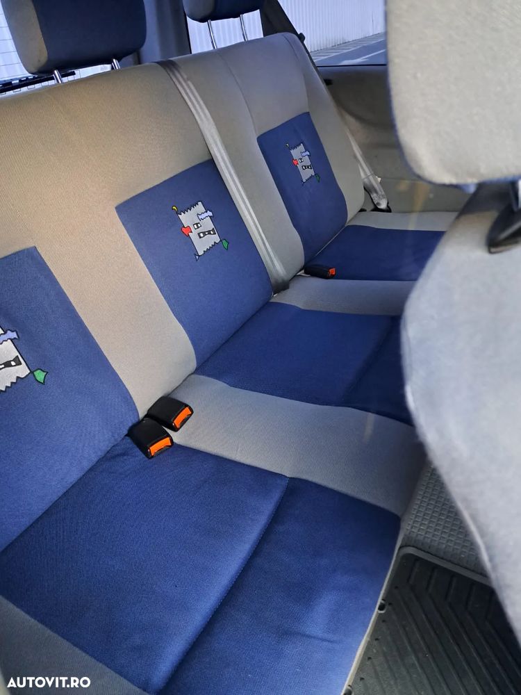 Volkswagen Multivan - 27