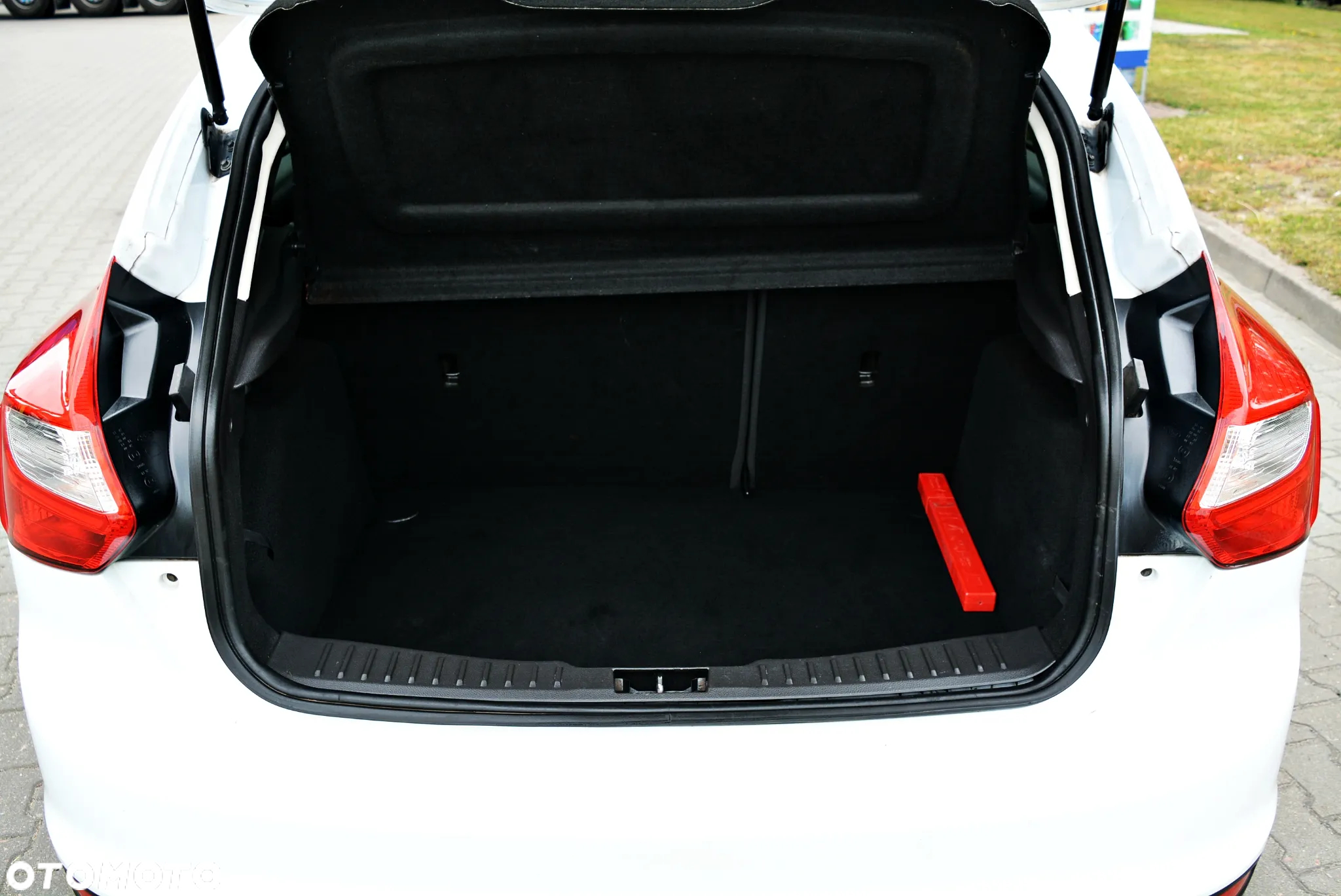 Ford Focus 1.6 Trend - 9