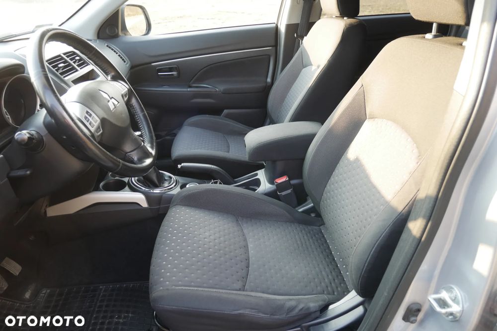 Mitsubishi ASX 1.8 DID Invite 4WD AS&G - 11