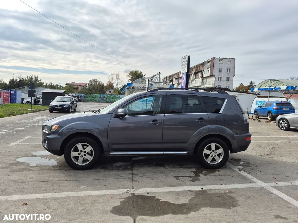 Mitsubishi Outlander 2.2 DI-D 4WD Instyle - 20