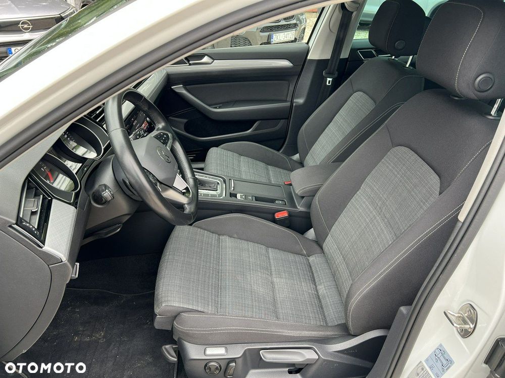 Volkswagen Passat 2.0 TDI EVO Business DSG - 12