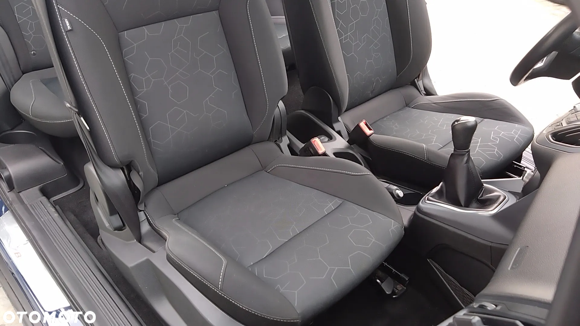 Ford B-MAX - 11