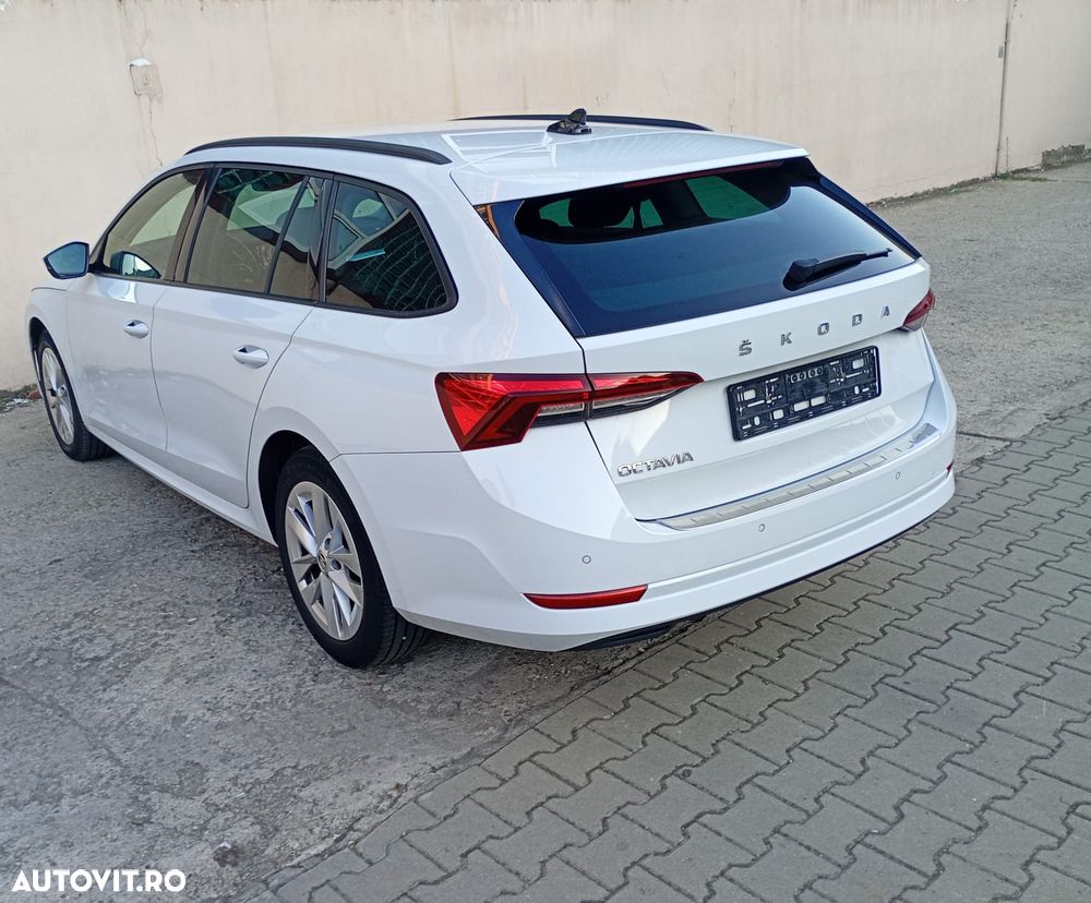 Skoda Octavia 2.0 TDI DSG Ambition - 3