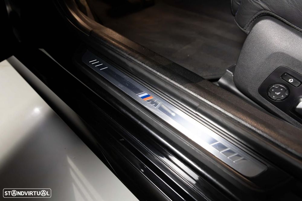BMW 330 e Pack M Auto - 44