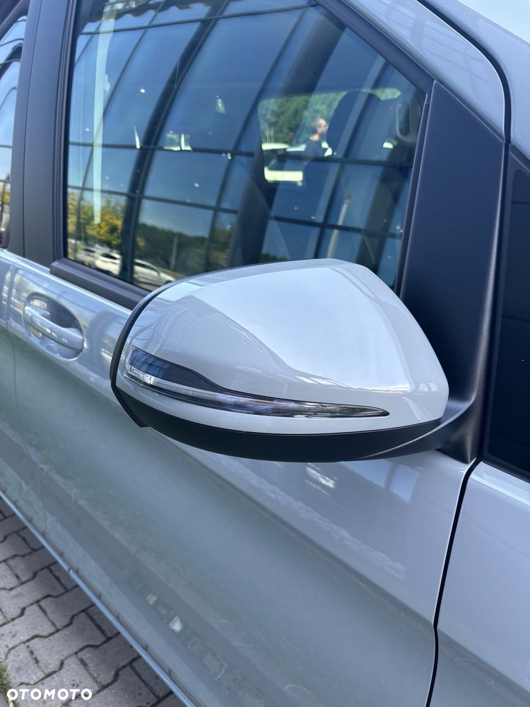 Mercedes-Benz Klasa V 250 d 9G-Tronic Style (d³ugi) - 13
