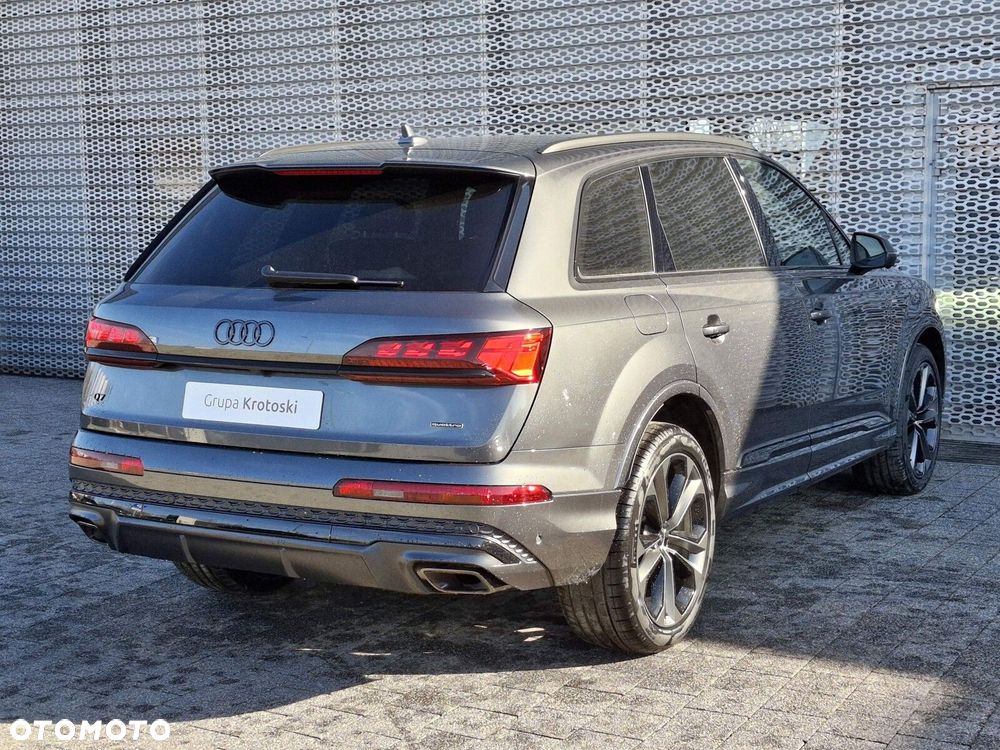 Audi Q7 - 7
