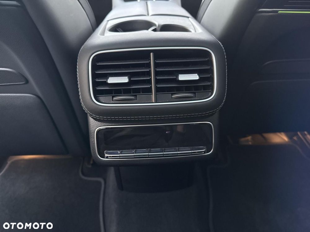 Mercedes-Benz GLS - 19