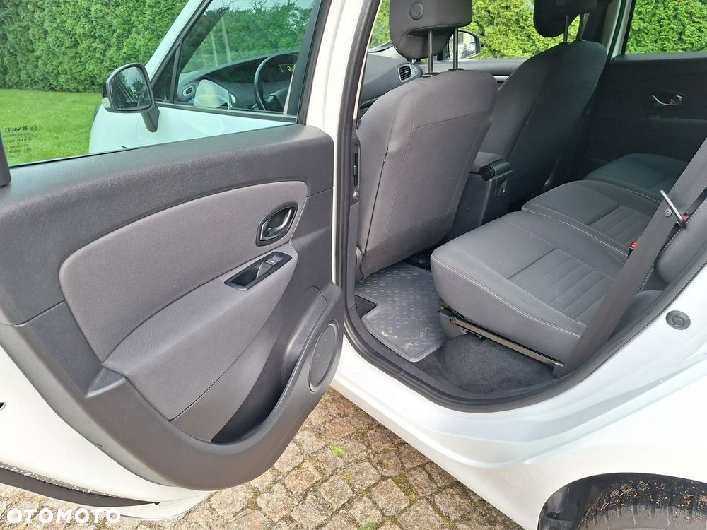 Renault Scenic - 18