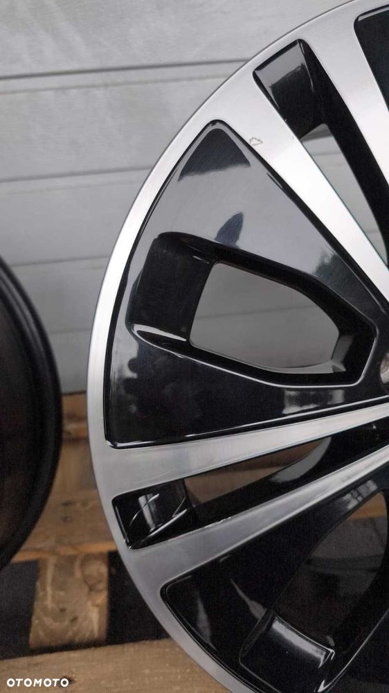 Felgi aluminiowe Mercedes E Klasa W213 18' 5x112 8J (OL718F) - 4