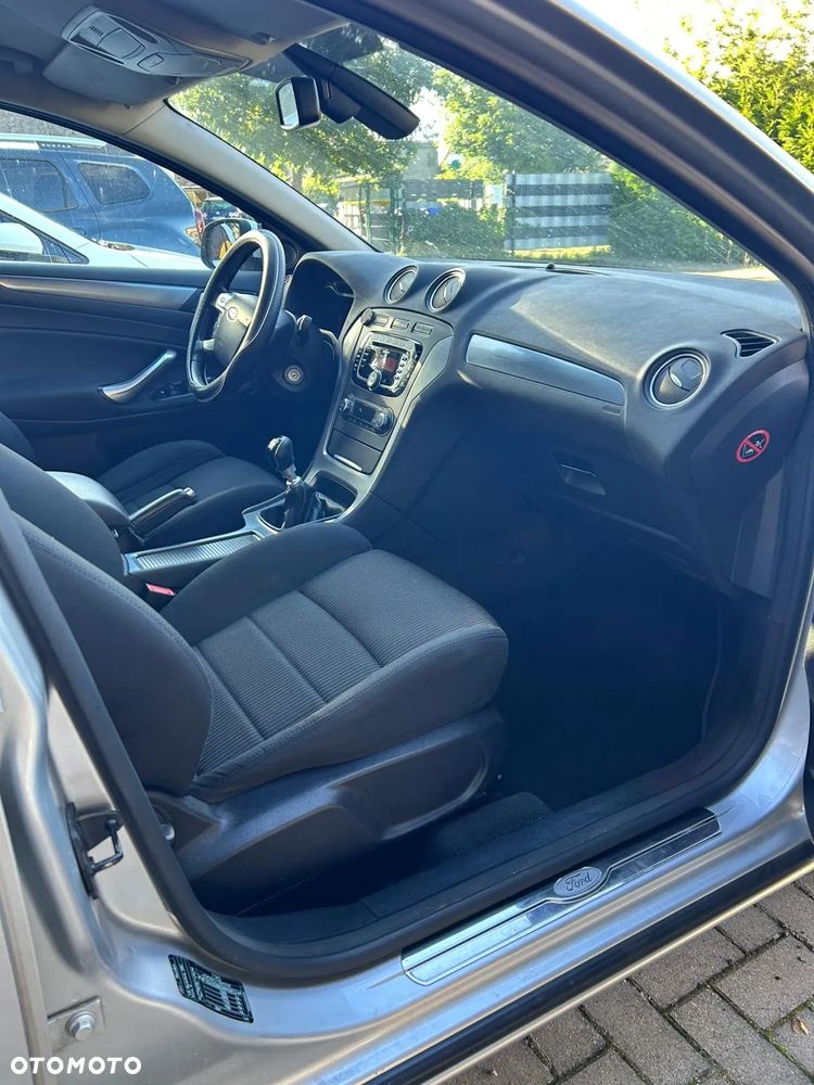 Ford Mondeo 1.6 TDCi Ambiente Plus - 15
