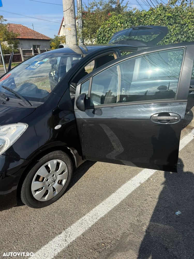 Toyota Yaris - 7