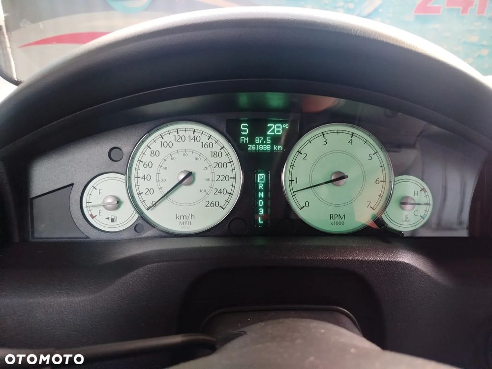 Chrysler 300C 3.5 V6 - 12