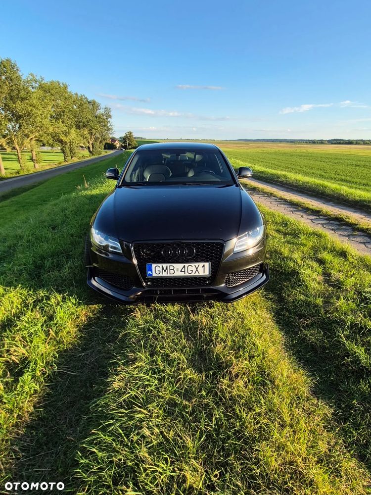 Audi A4 Limousine - 7