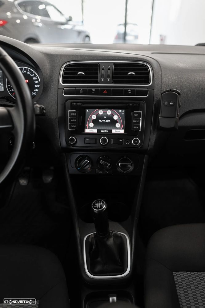 VW Polo 1.2 TDi Blue Motion - 38