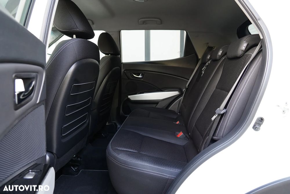 SsangYong Tivoli 1.6 e-XDi 4WD Aut. Onyx - 9