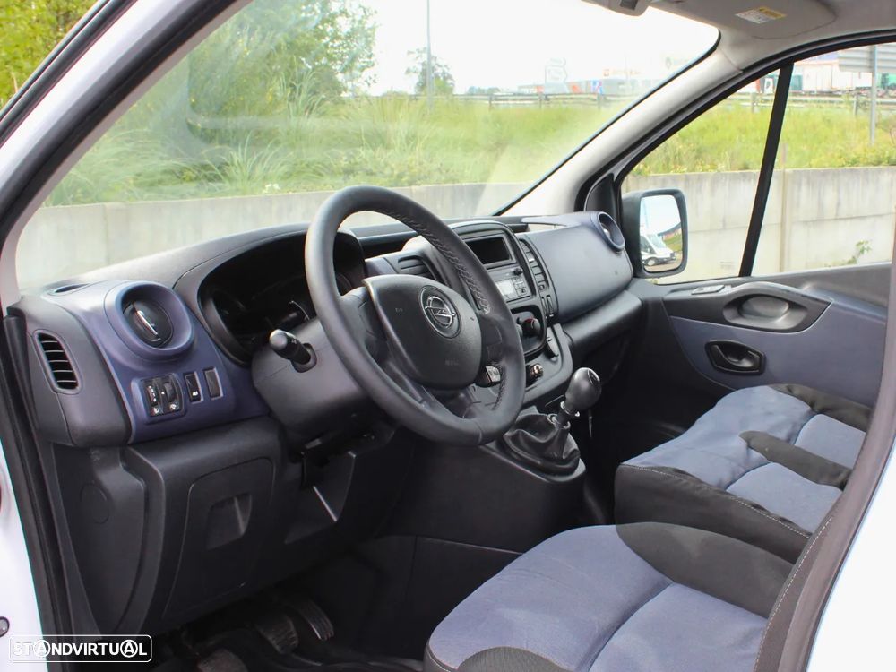 Opel Vivaro CDTI  Isotermica Frio com IVA de 2016 - 9