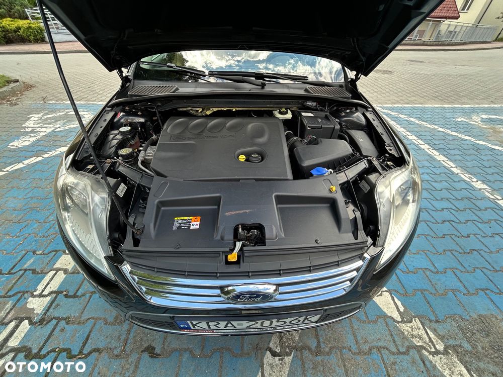 Ford Mondeo 2.0 TDCi Ghia - 13
