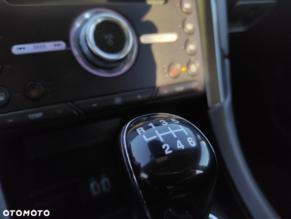 Ford Mondeo - 28