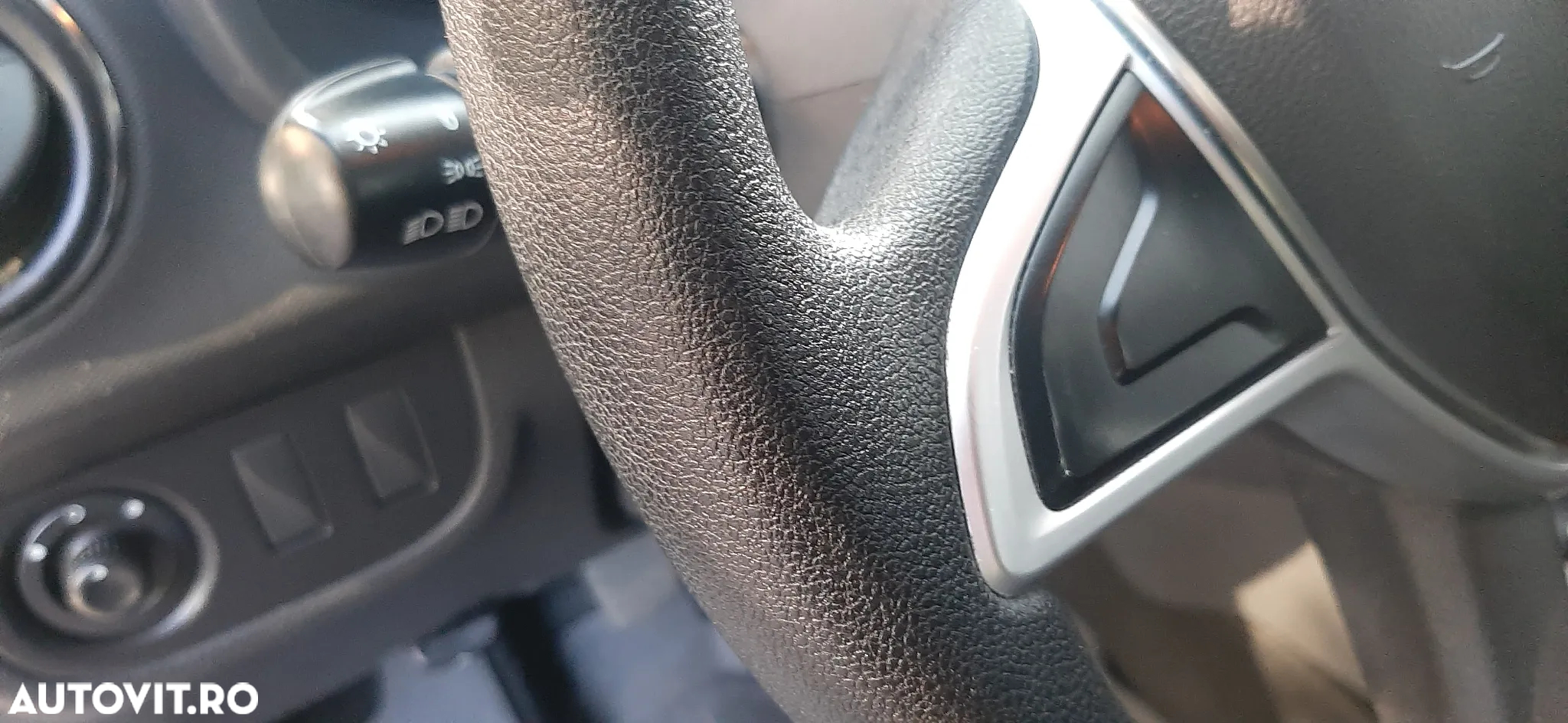 Dacia Sandero - 8