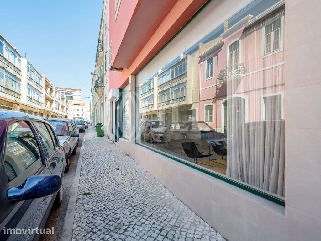 Loja com arrecadação e garagem, em Marvila, Lisboa - Grande imagem: 3/21