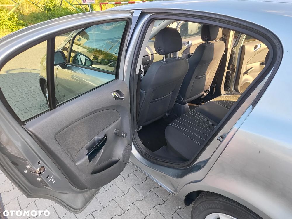 Opel Corsa 1.4 16V Energy - 8