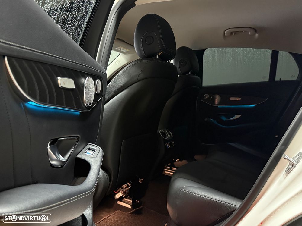 Mercedes-Benz GLC 350 e 4Matic 7G-TRONIC AMG Line - 6