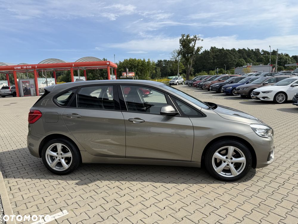 BMW Seria 2 218i Advantage - 9