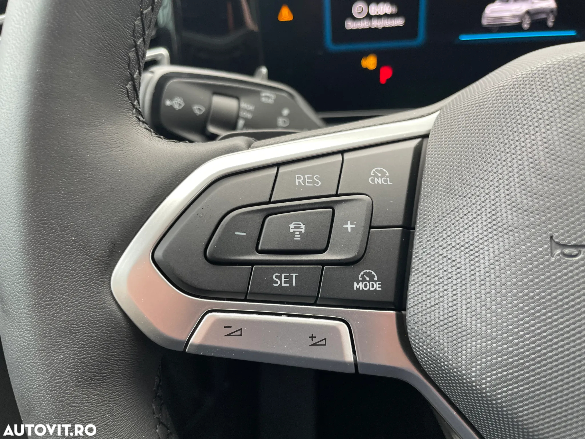 Volkswagen Tiguan 2.0 TDI DSG 4Motion Elegance - 19
