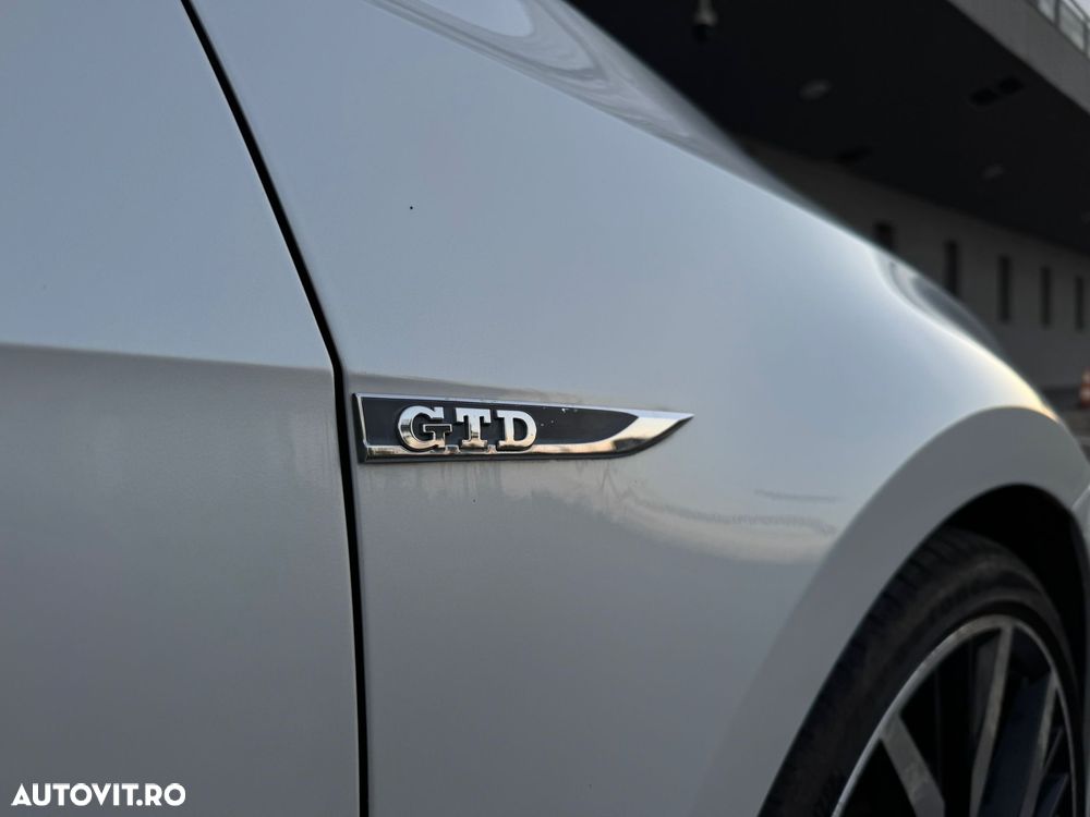 Volkswagen Golf 2.0 TDI DSG GTD - 29